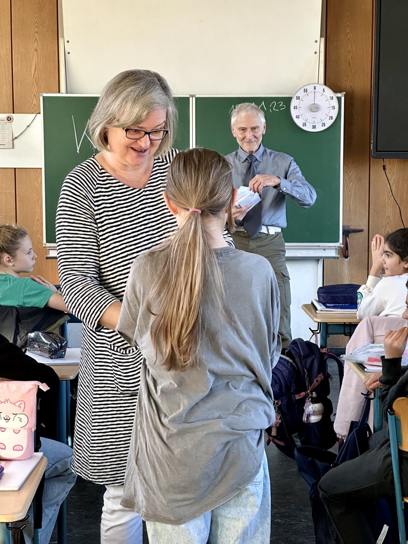 Begrüßung der neuen Schulvereinsmitglieder Begrüßung der neuen Schulvereinsmitglieder
